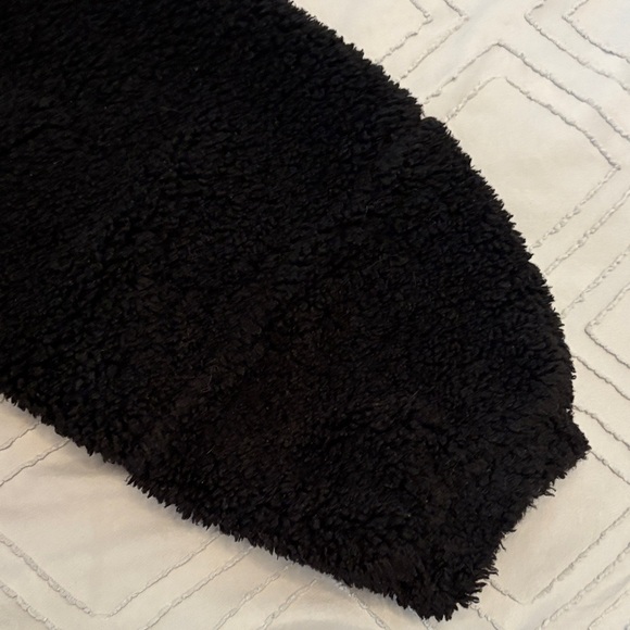 lululemon athletica Black Teddy Jacket - Picture 3 of 7